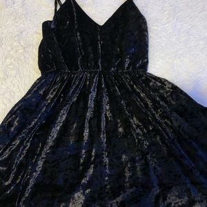 Velvet party dress with open back